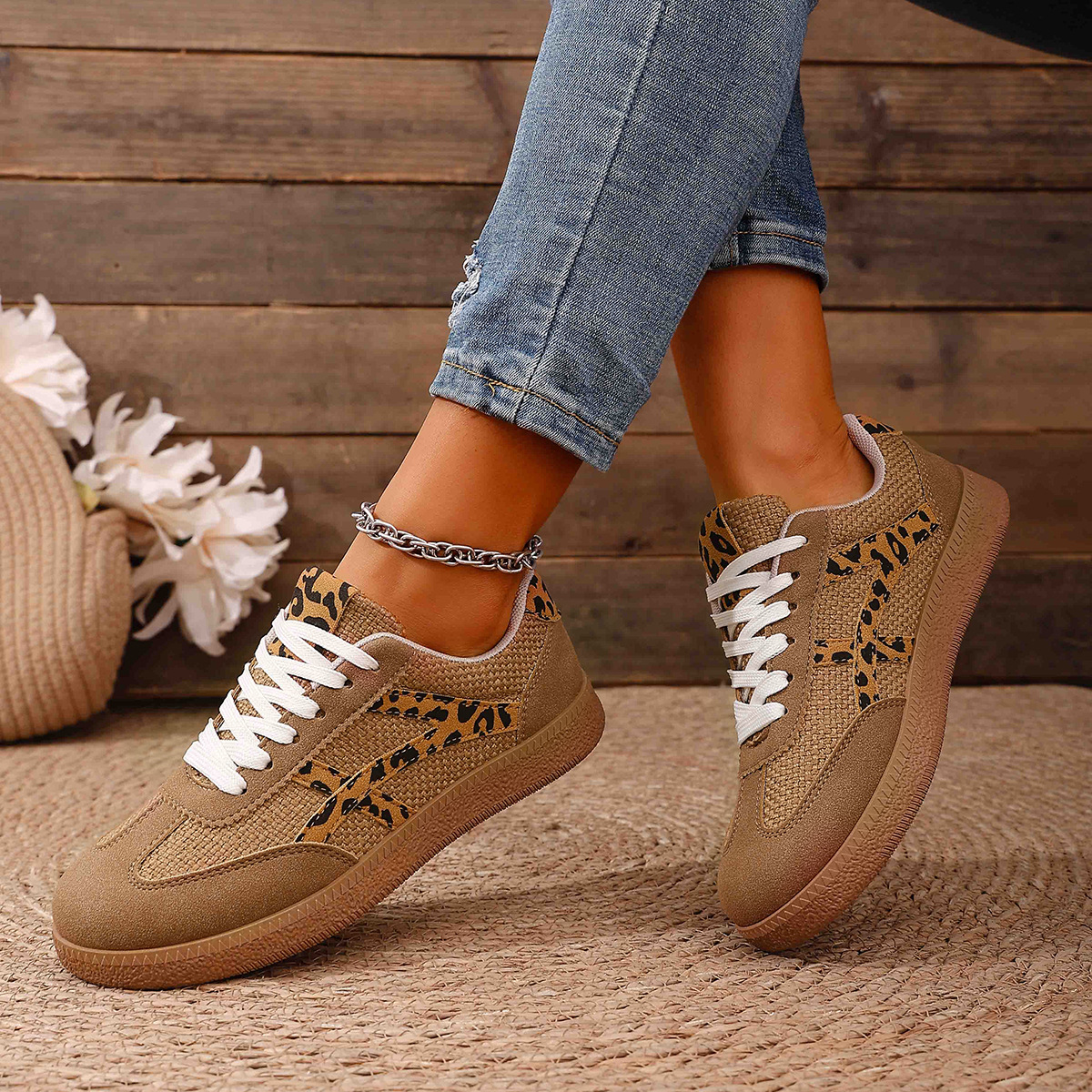 Large Size Color Blocked Round Toe Women's Shoes foto 5
