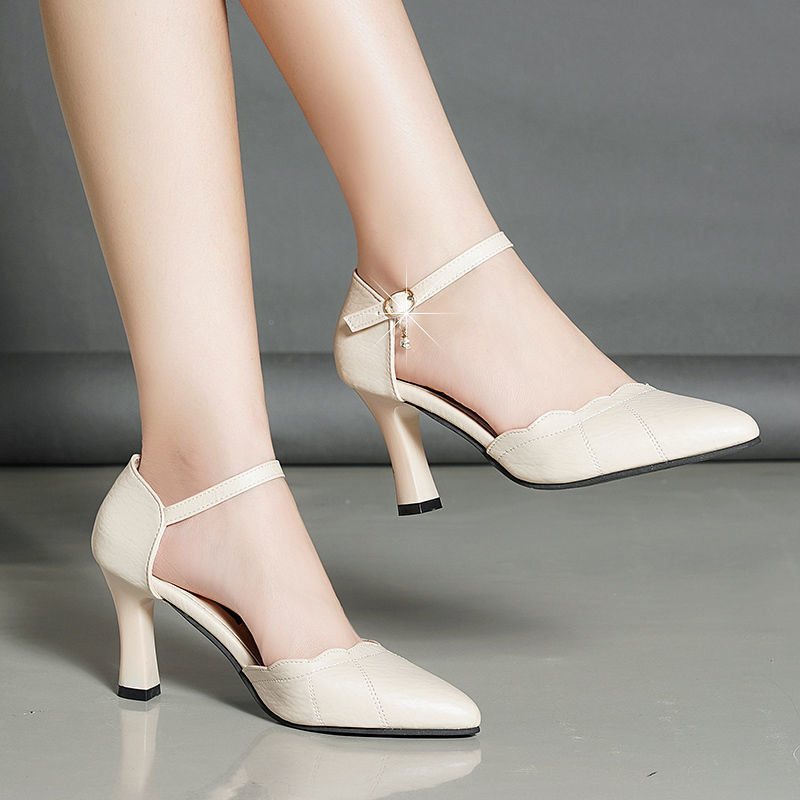 Real Soft Leather Hollowed Sandals Summer foto 4
