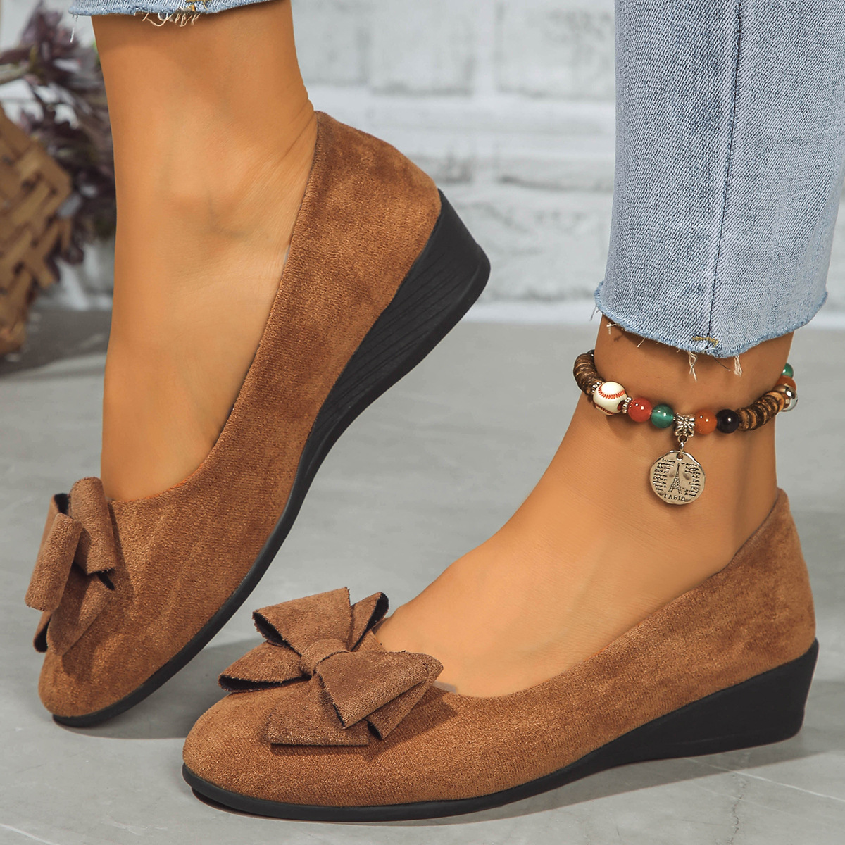 Womens Suede Bowtie Cross-Strap Slip-On Shoes With Elastic Band foto 2