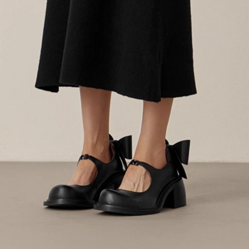 Small Leather Shoes Women's Pumps With A Bow foto 4