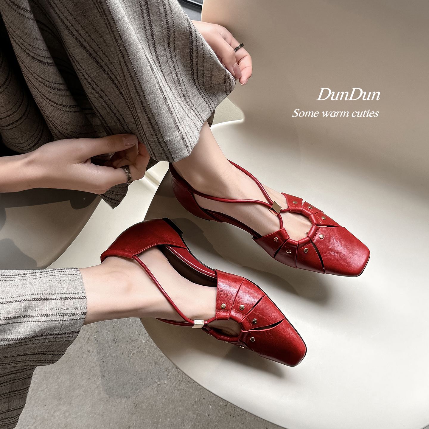 Handcrafted Full-Grain Leather Cage Sandals, Women's Vintage Woven Square Toe T-Strap Flats foto 2
