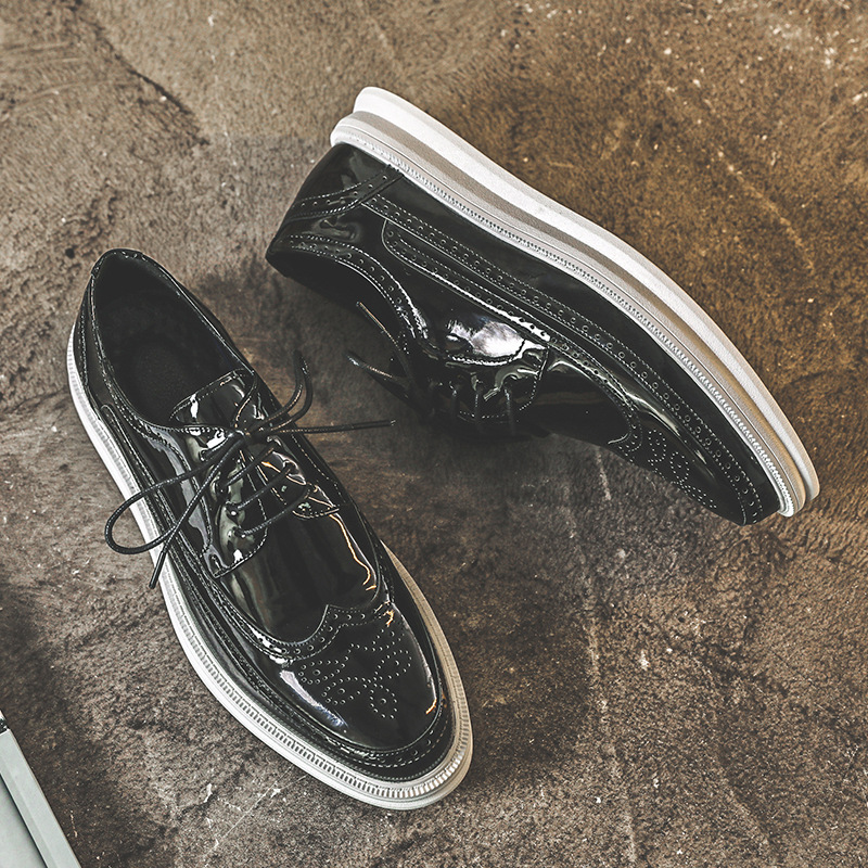 Men's Carved Casual British Leather Shoes foto 5