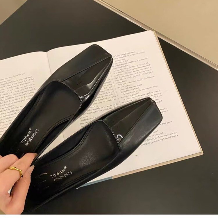 Spring All-matching Low Heel Retro Flat Bottom Square Toe Gommino Pumps Women foto 5