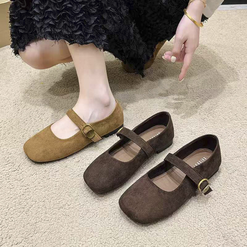 Womens Casual Low-cut Shoes With An Elegant Sophisticated Style foto 2