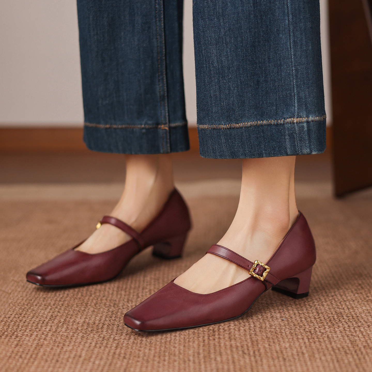 Mid-Heel Pumps - Full-Grain Leather Women's Classic Slip-On Court Shoes foto 3