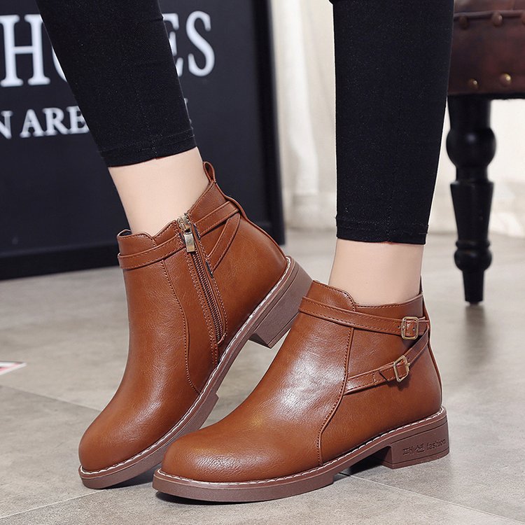 Womens Low-heeled Leather Buckle Ankle Boots foto 5
