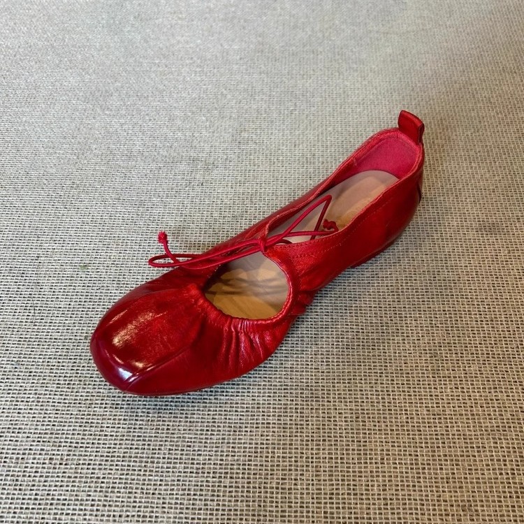 Wrinkled Strappy Ballet Flats Round Toe Low Heel Mary Jane Flat Shoes