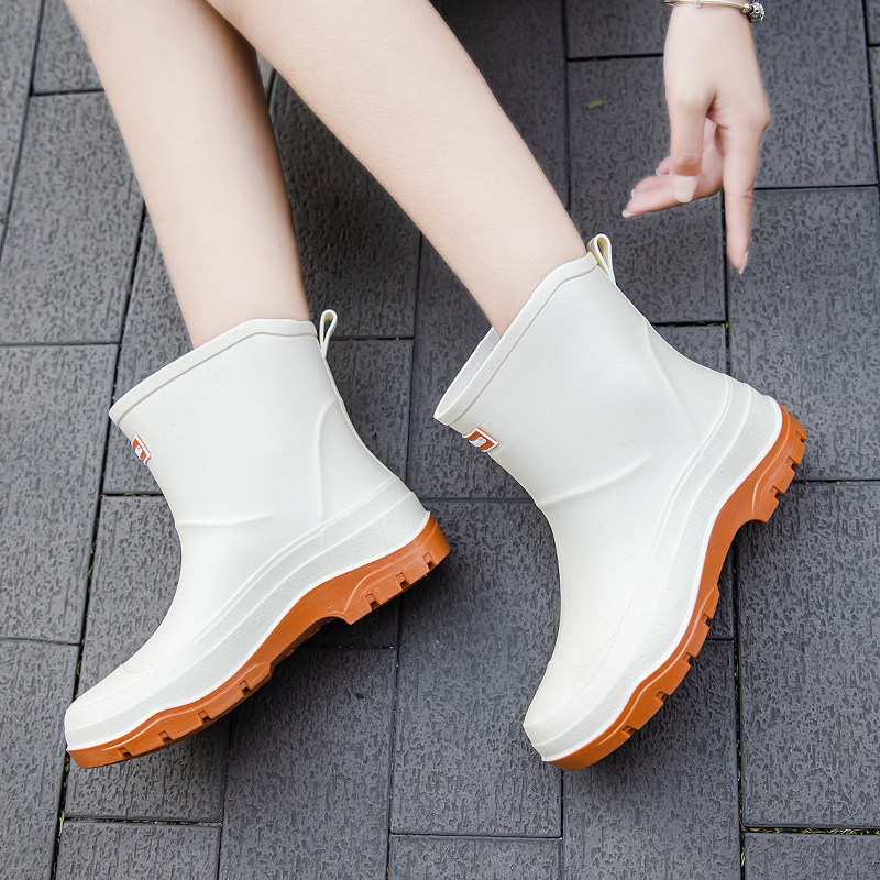 Female Short Non-slip Waterproof Rubber Shoes foto 4