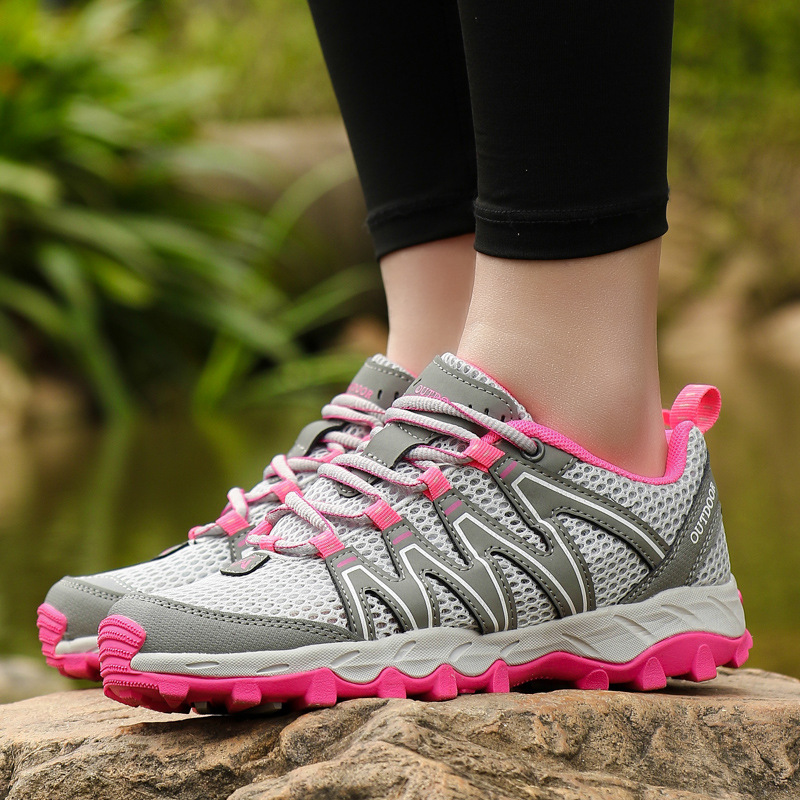 New Breathable And Comfortable Outdoor Mountaineering Shoes foto 4