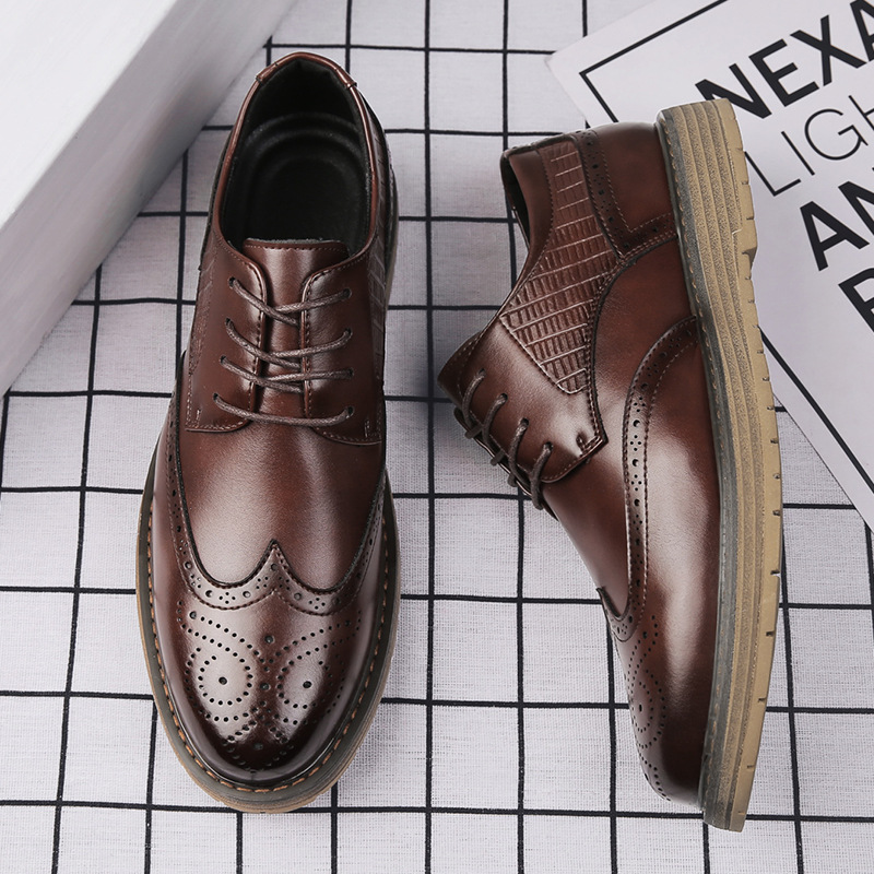 Men's Leather Shoes Carved Casual Men's Shoes foto 5