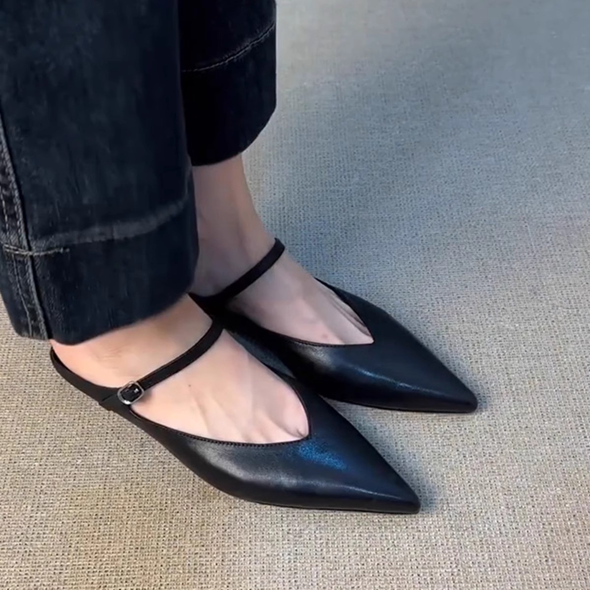 Women's Retro Pointed-Toe Versatile Simple Half Slippers foto 2