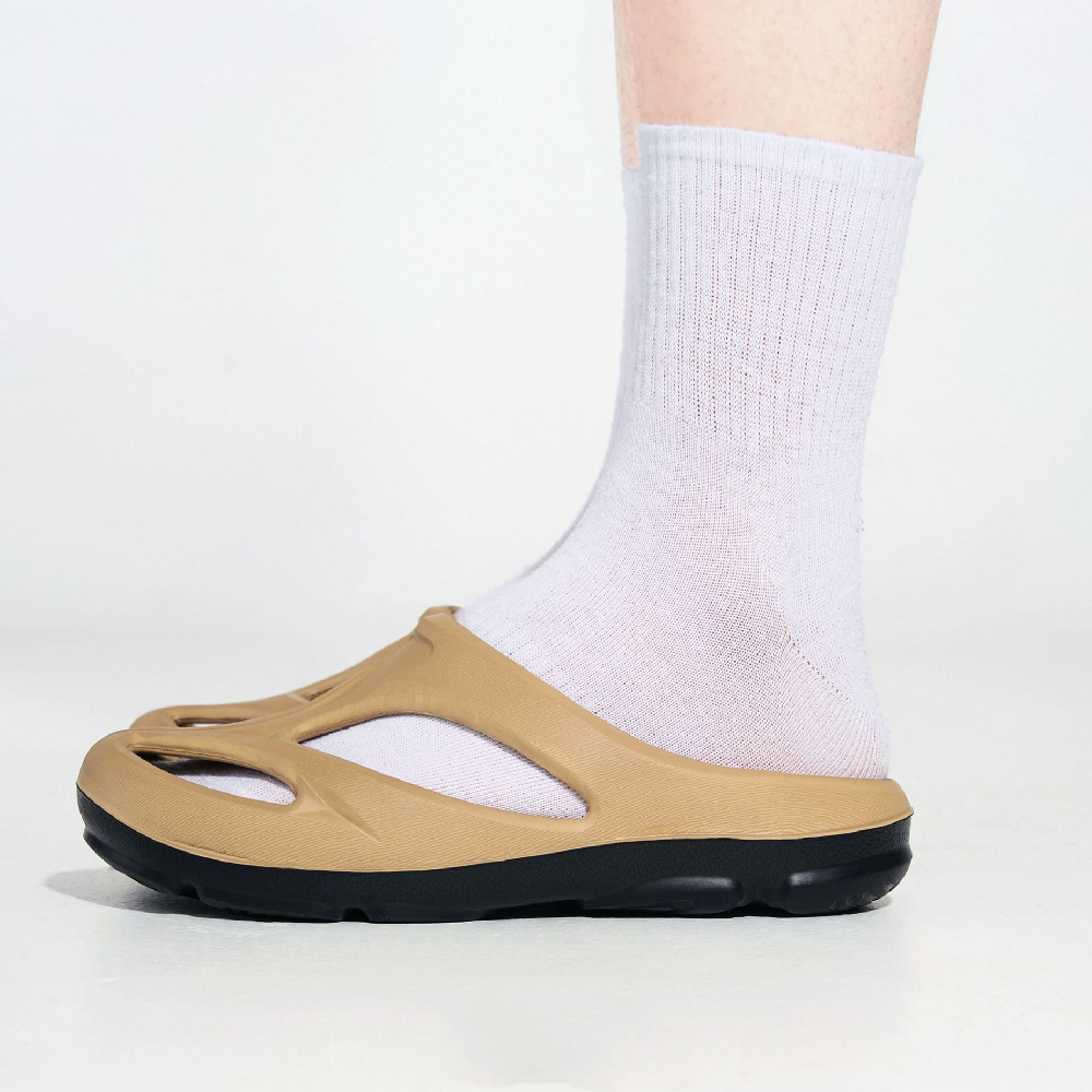 New Flat Hole Shoes For Men foto 3