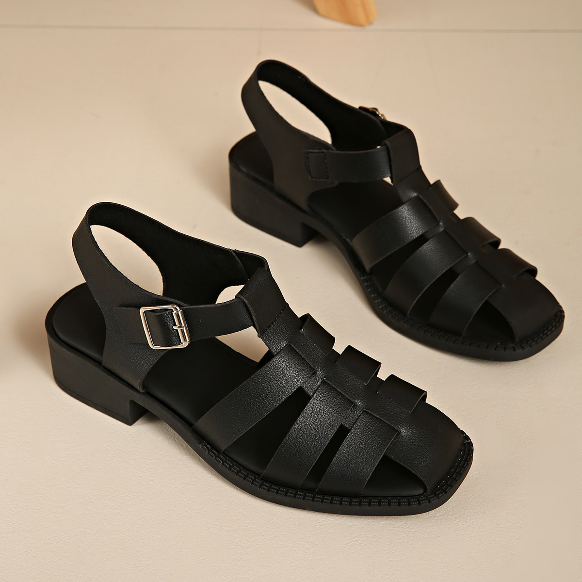 Women's Fashionable Breathable Casual Strap Sandals foto 2