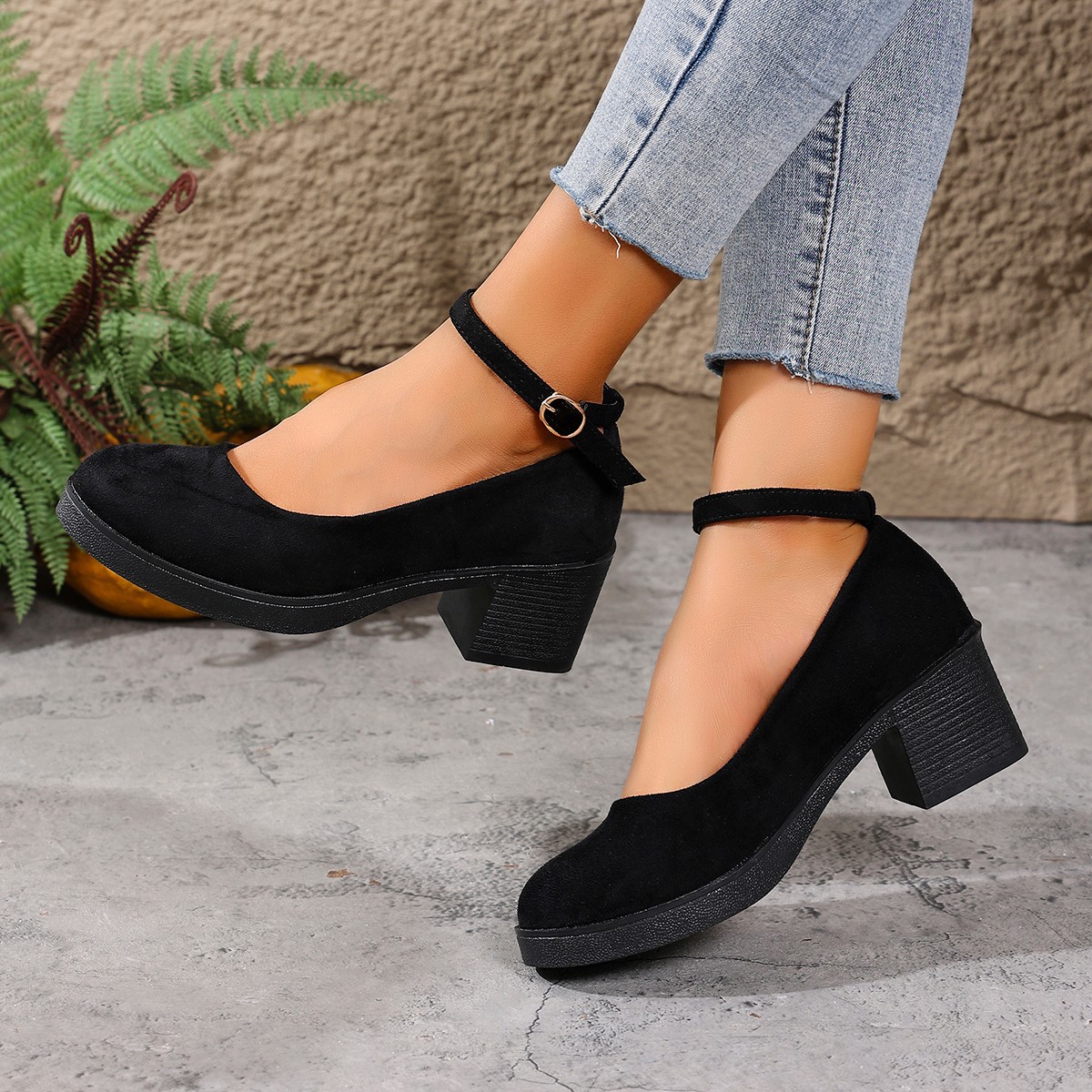 Chunky Heeled Suede Mary Jane Womens Shoes