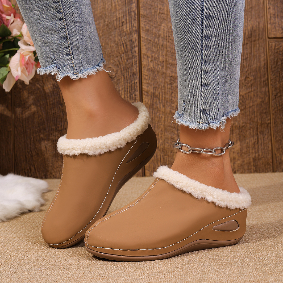 Fashion Plush Slippers Outdoor Wedges Sandals Women's Garden Shoes foto 5