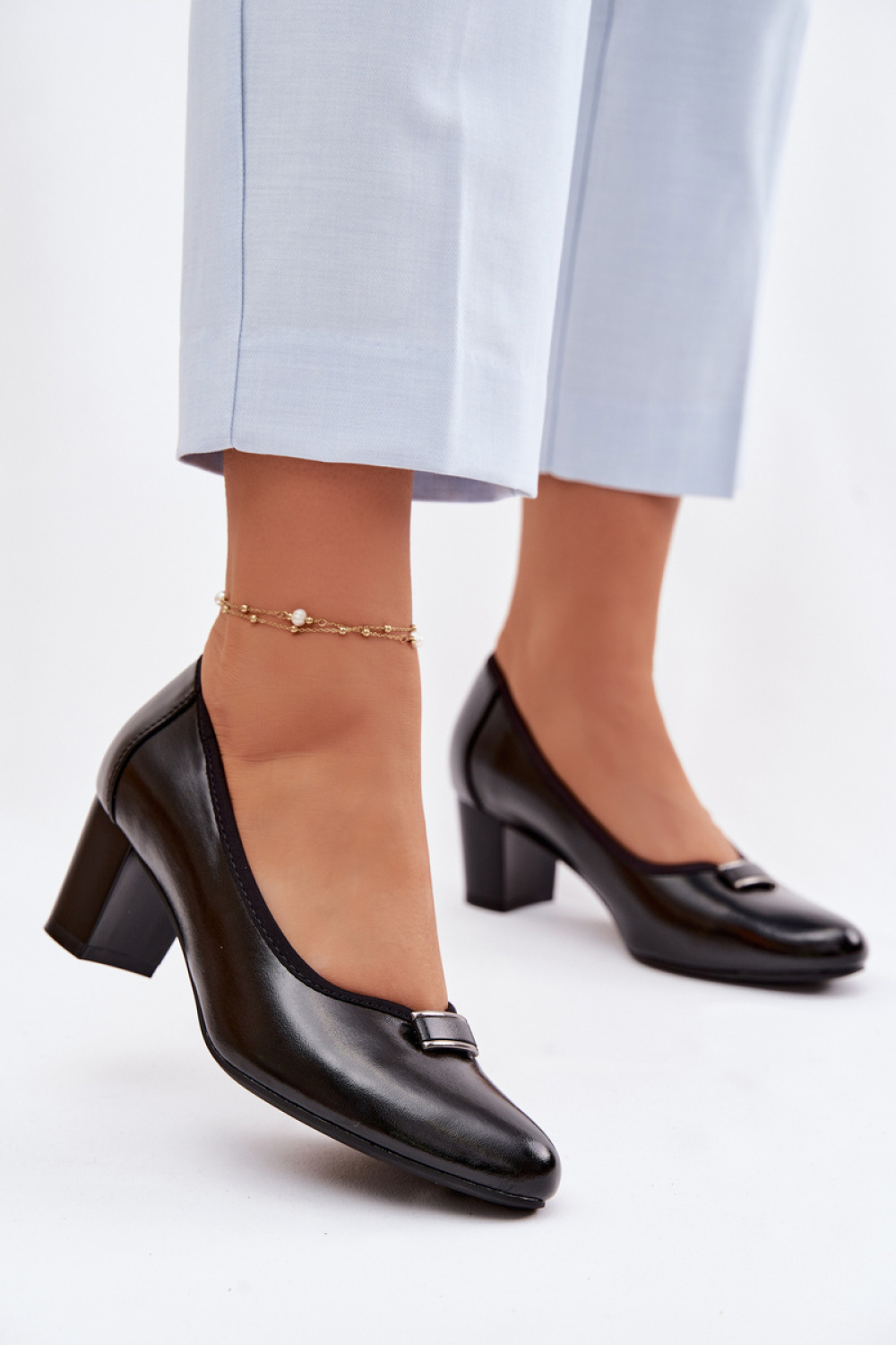 Pumps met dikke hak Step in style