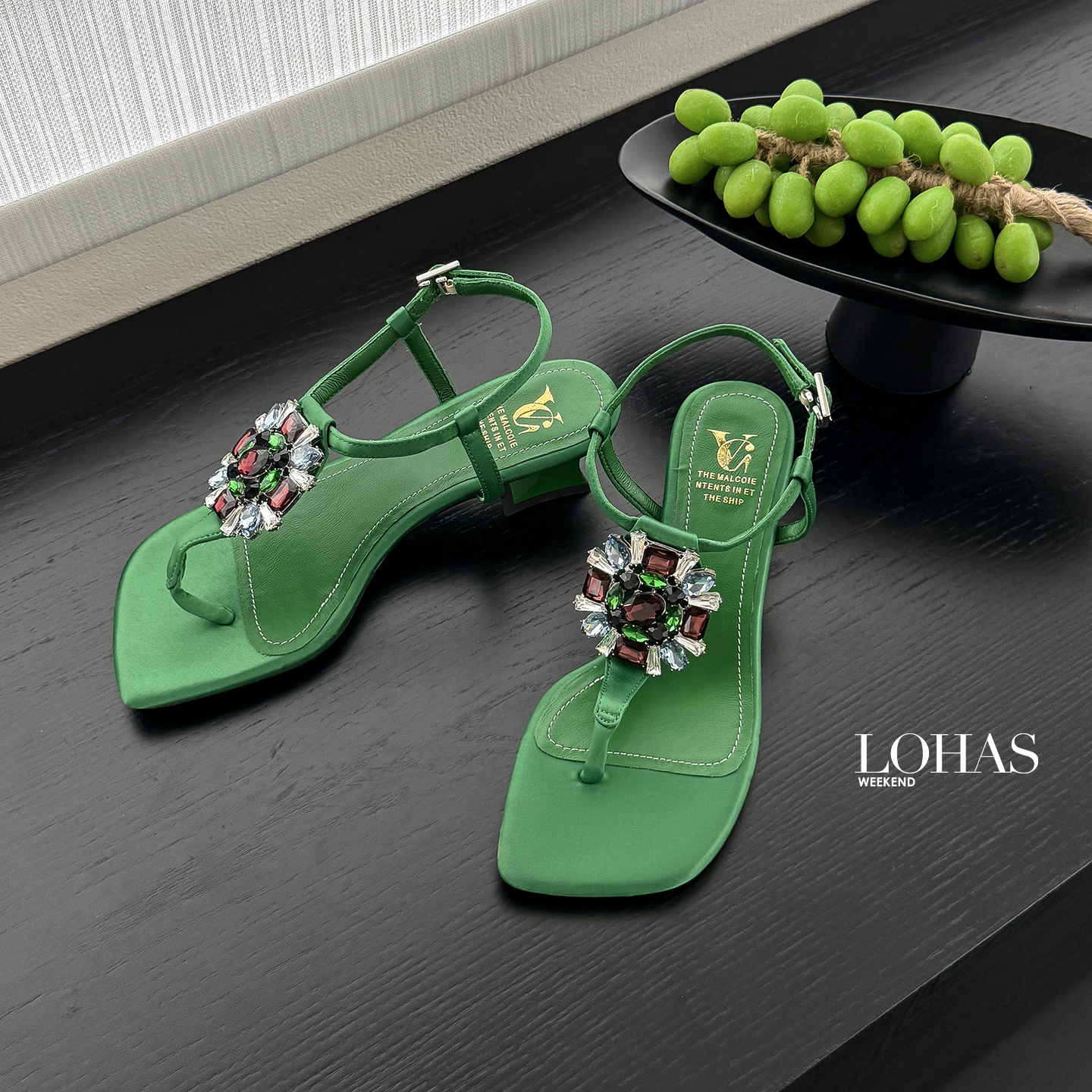 Women's Handmade Silk Fabric Crystal Thong Sandals, Mid-Heel Ankle Strap Party Heels With Sheepskin Lining foto 2