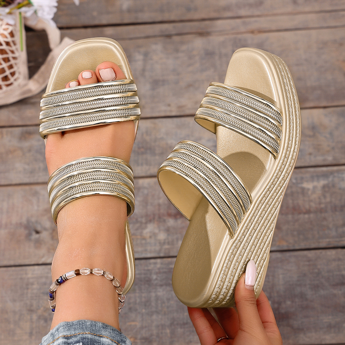 Flat Strappy Casual Silver Beach Sandals foto 3