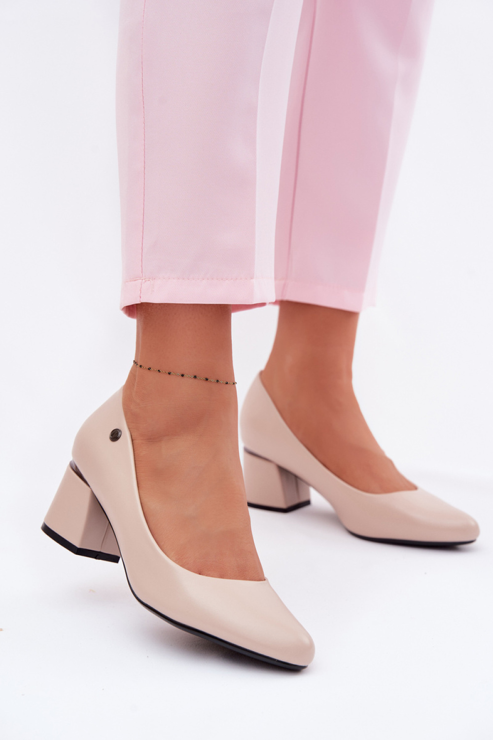 Pumps met dikke hak Step in style