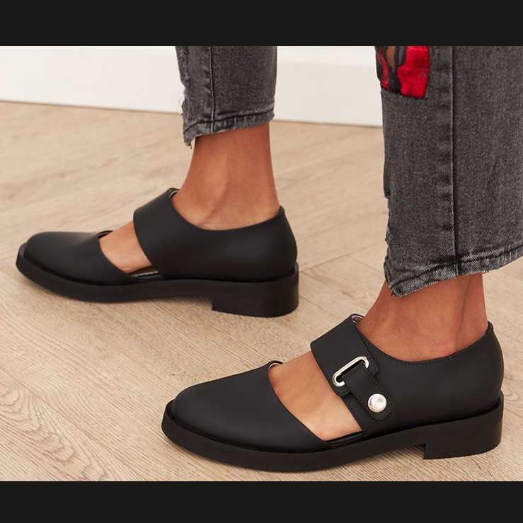 Spring Leisure Low Heel Square Heel Round Head Buckle Oversized Shoes foto 5