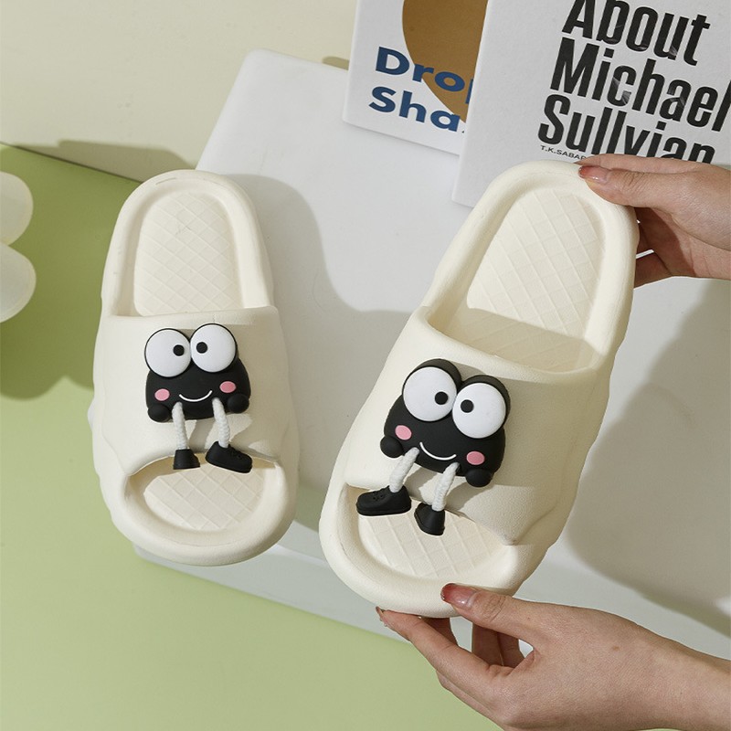 New Cartoon Frog Slippers Indoor Soft Soled Non-slip Floor Bathing Slipper For Women House Shoes Summer Couple Slippers foto 4