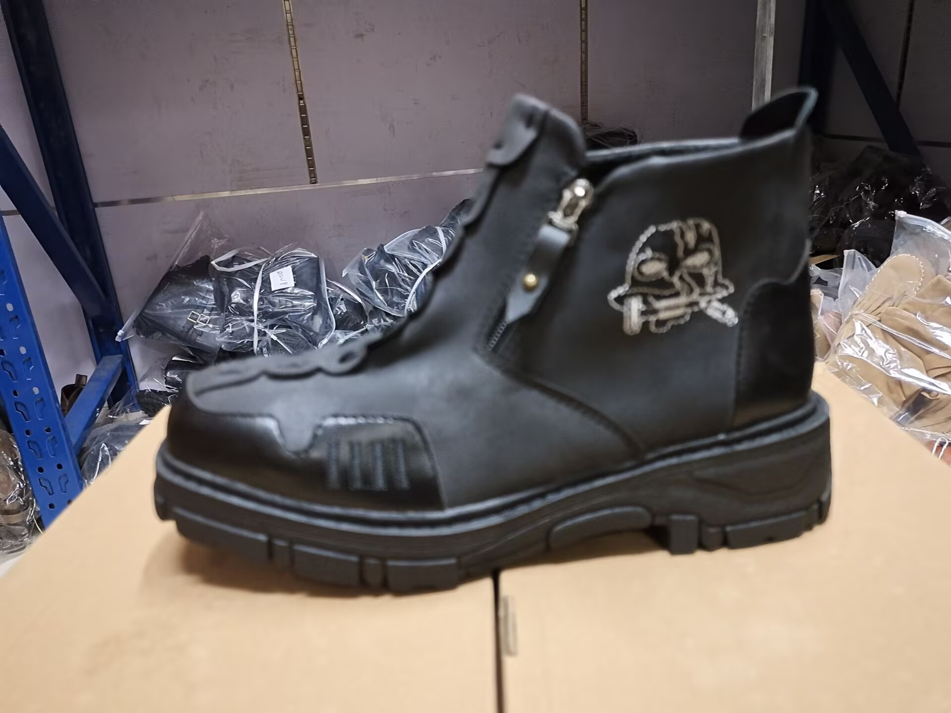 Men's Short Boots Round Toe Large Size Side Zipper Martin Boots foto 3