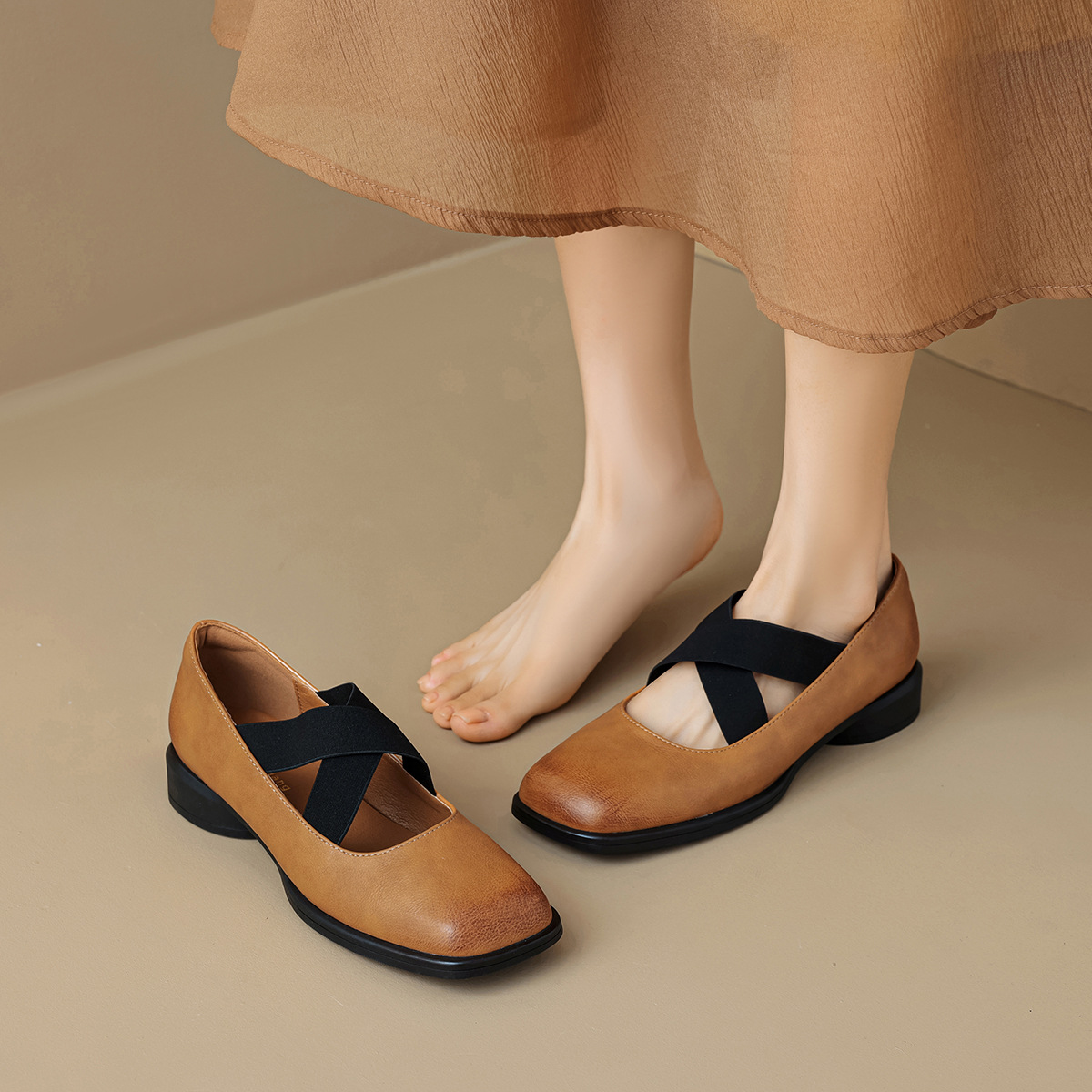 Women's Chunky Heel French Ballet Shoes foto 5