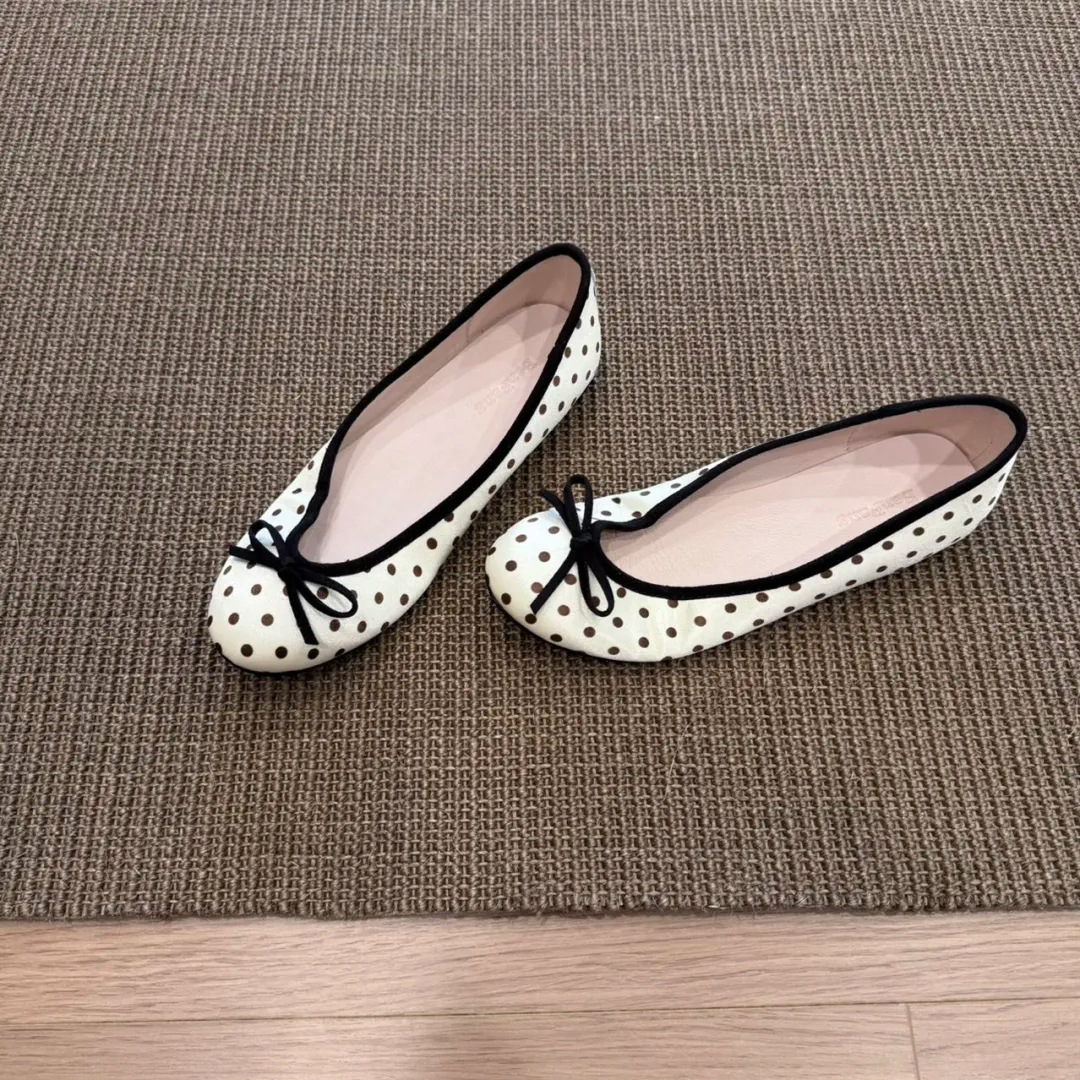 Polka-Dot Bowtie Flat Shoes For Women foto 3