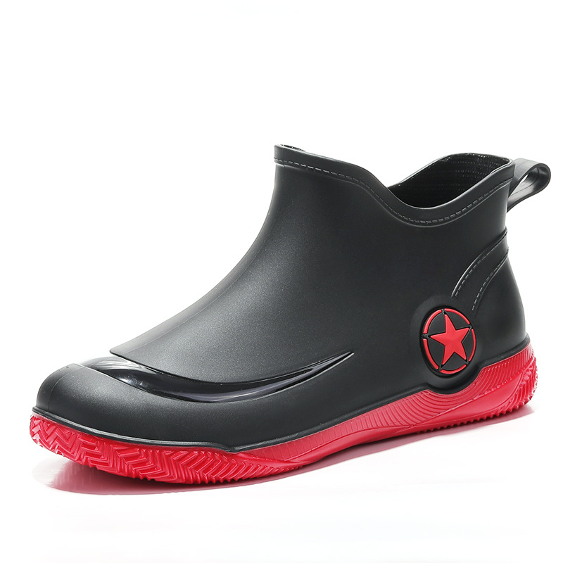 Stylish short-top men's rain boots, low-cut, non-slip and waterproof. foto 2