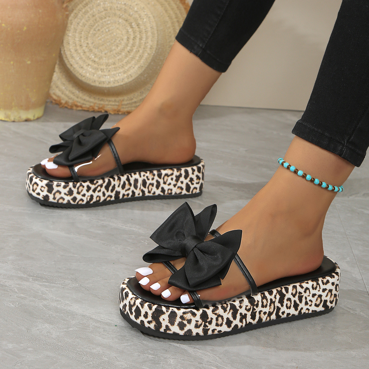 Leopard Print Thick Bottom Female Beach Slippers foto 3