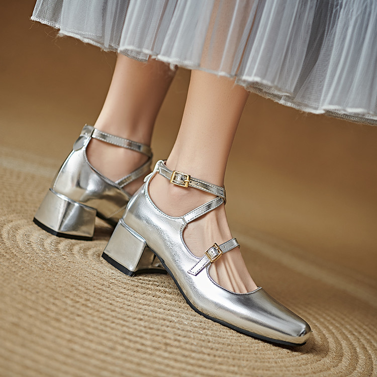 British-style Square-toe Mid-heel Buckle-toe Women's Pumps foto 2