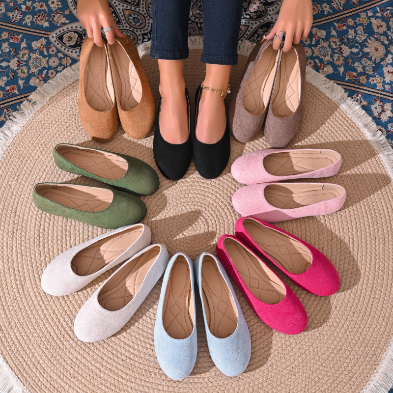Plus-size Round-toe Suede Low-cut Pumps