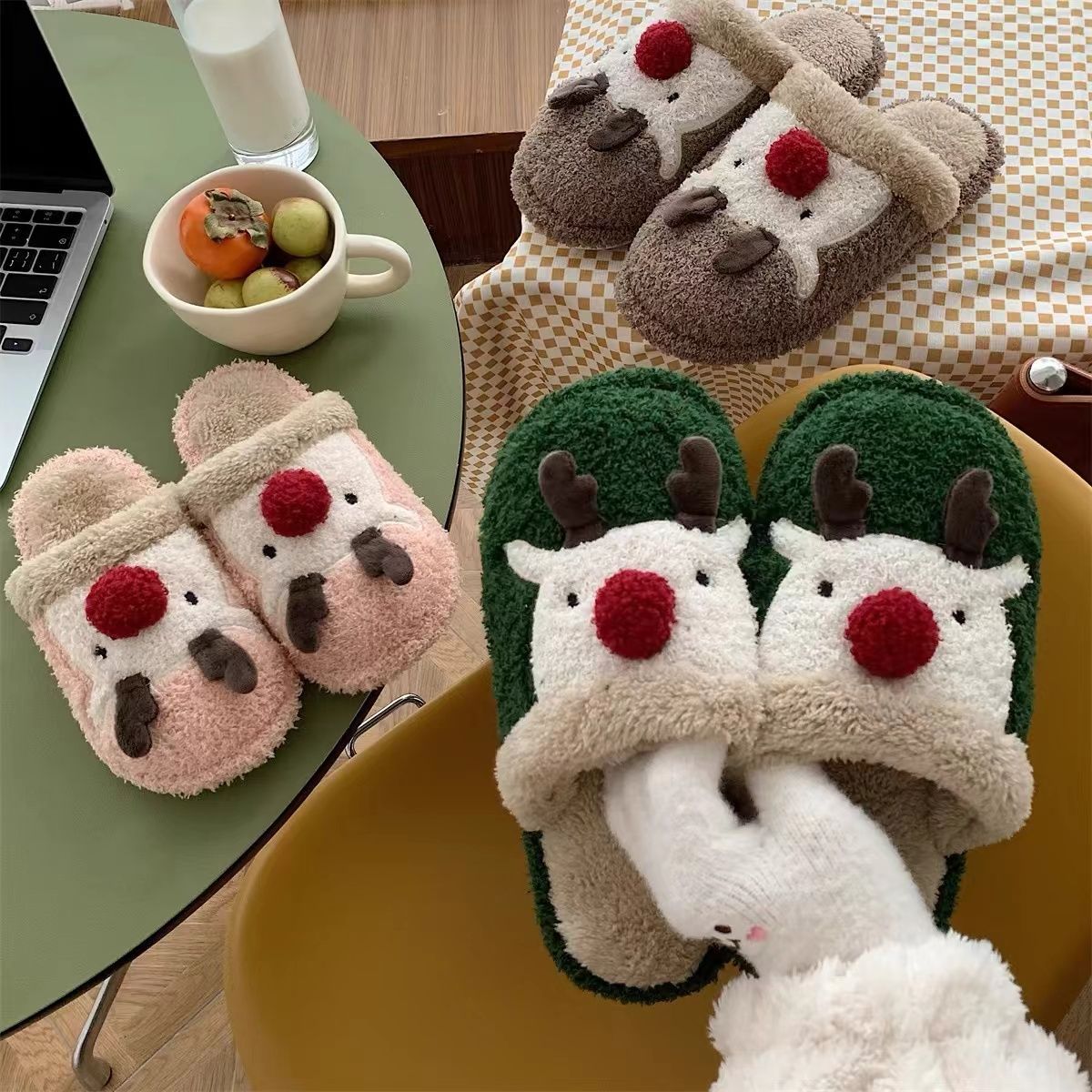 Fashion Non-slip Warm Christmas Elk Plush Shoes foto 4