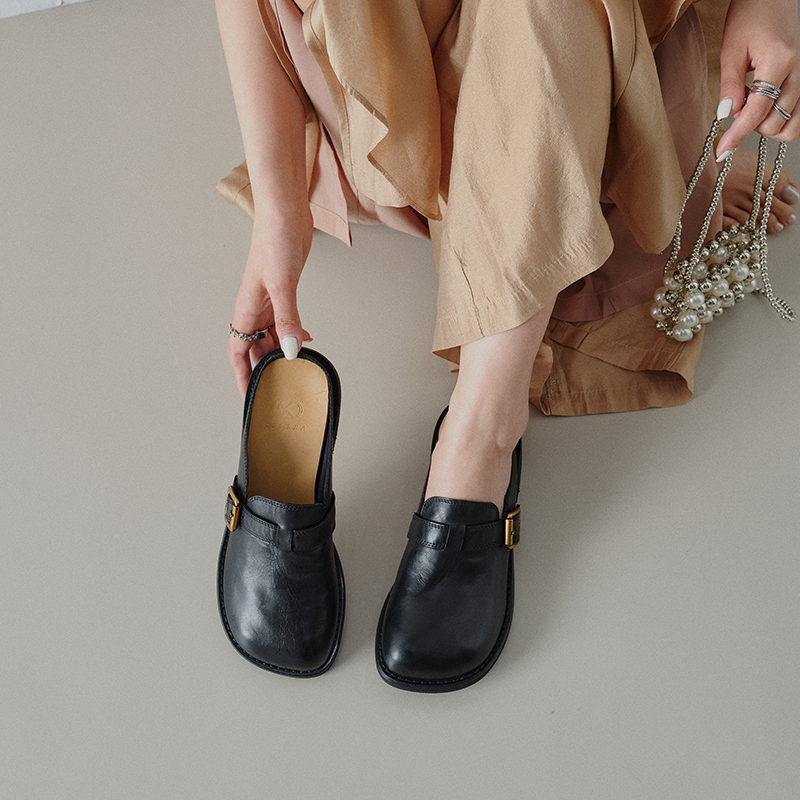 Women's Washed Full Grain Leather Buckle Mules, Retro Low Block Heel Backless Shoes foto 2