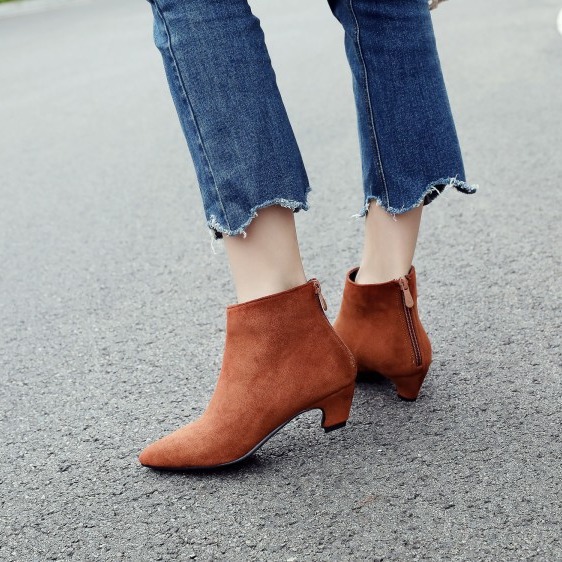 Large Size Mid Heel Pointed Ankle Boots Women foto 5