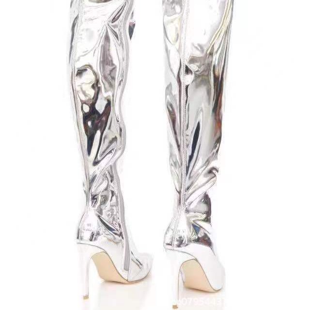 Women's Runway Boots In Large Sizes foto 2