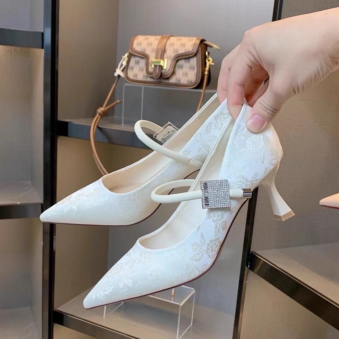 Pointed Toe Chinese Style Embroidery Low-cut High Heels Women's Stiletto Heel foto 2