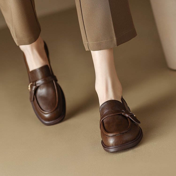 Autumn And Winter Round Toe Low Heel Slip-on Casual Women's Shoes foto 2
