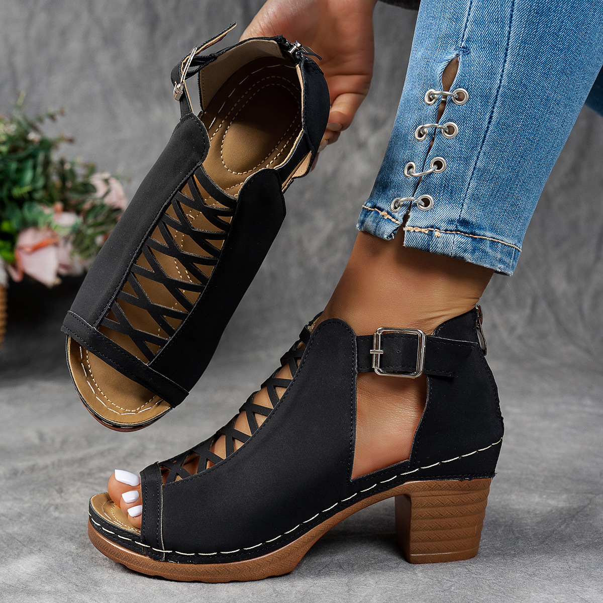 Stylish Plus-size Chunky-heel Womens Sandals