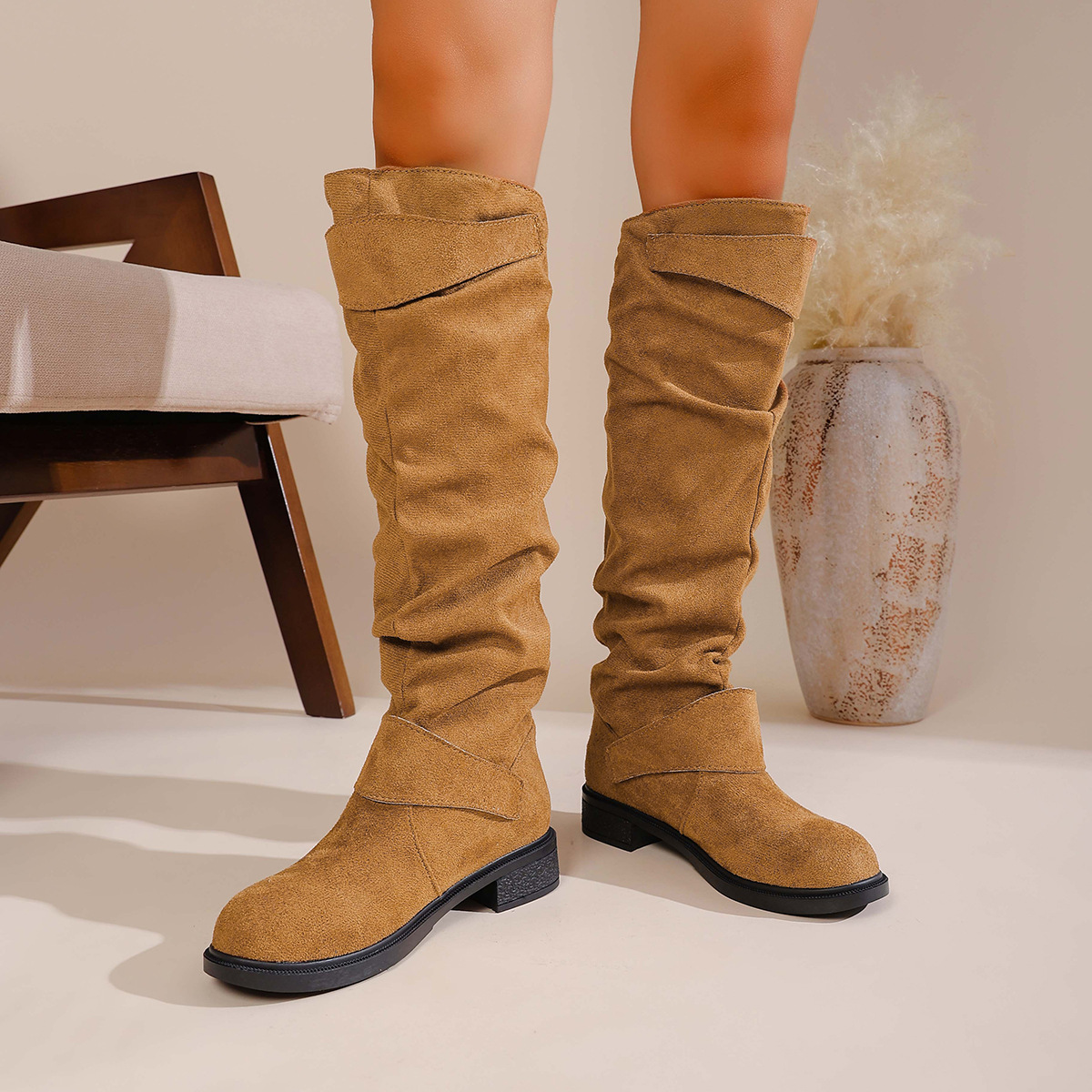Pleated Flat-bottom Western Cowboy Boots For Women With Belt Buckle foto 2