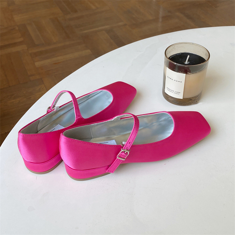 French-style Vintage Square-toe Satin Granny Shoes With A Buckle Strap foto 4