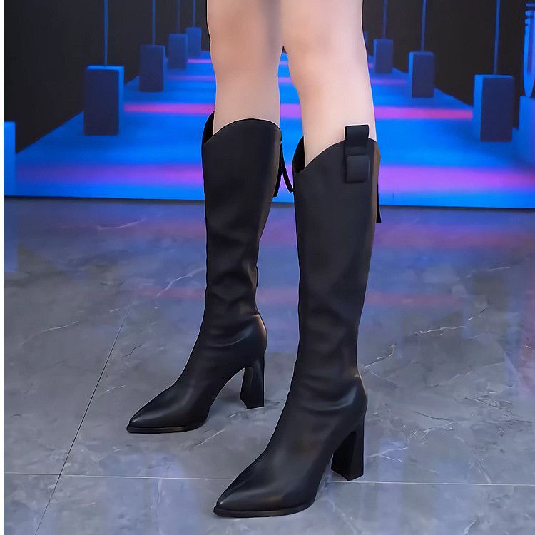 Womens Knee-high Heeled Boots With A Back Zipper And Plush Lining foto 5
