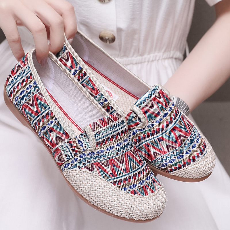 Cloth Shoes Women's Flat Heel Ethnic Style Shallow Mouth foto 4