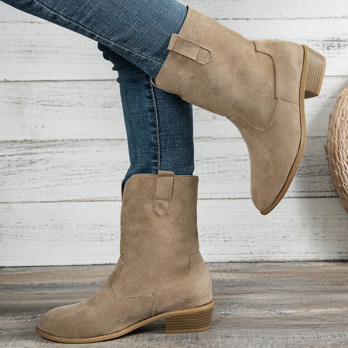 Womens Vintage Round-toe Flat Matte Leather Boots foto 4
