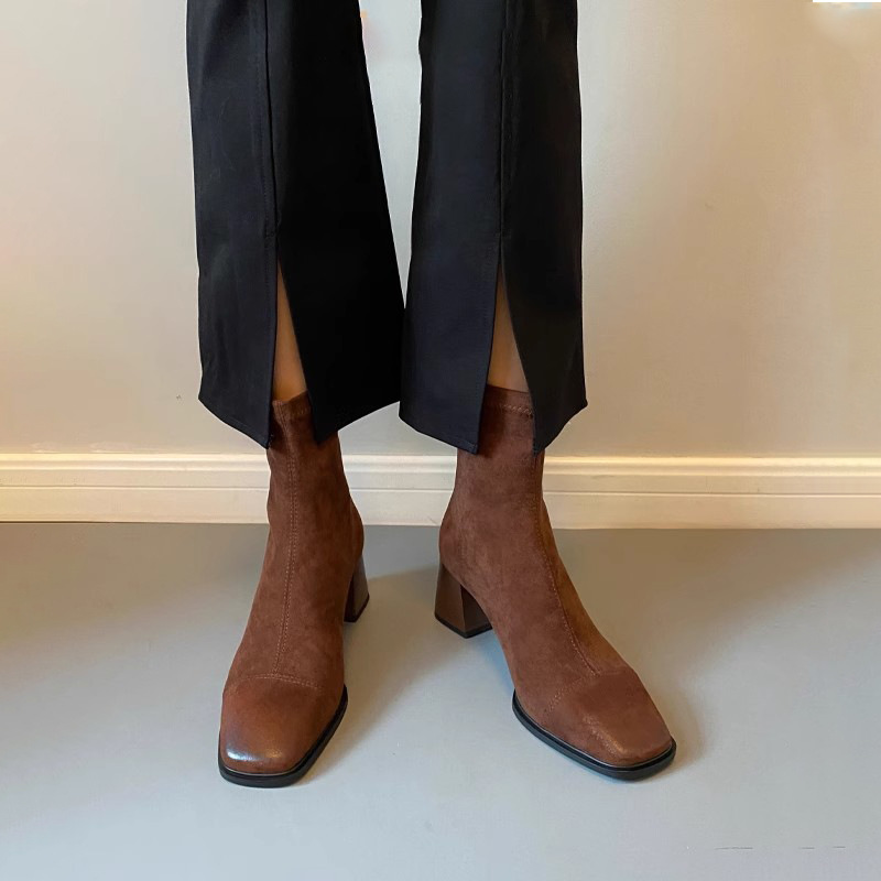Women's Solid Color Simple Suede Chunky Heel Ankle Boots foto 3