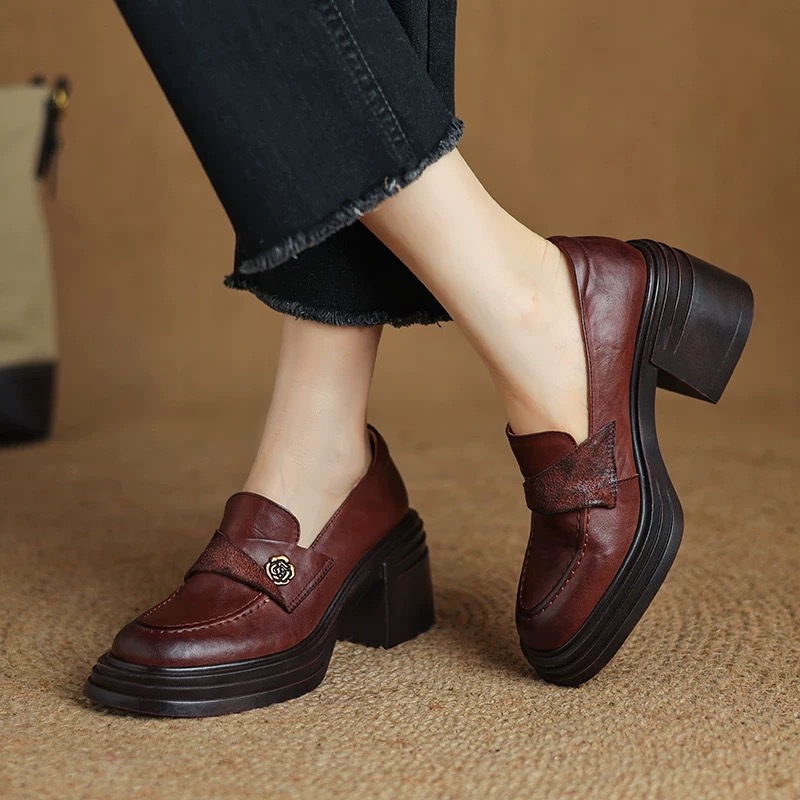 Vintage Womens Chunky-heeled Leather Shoes foto 5