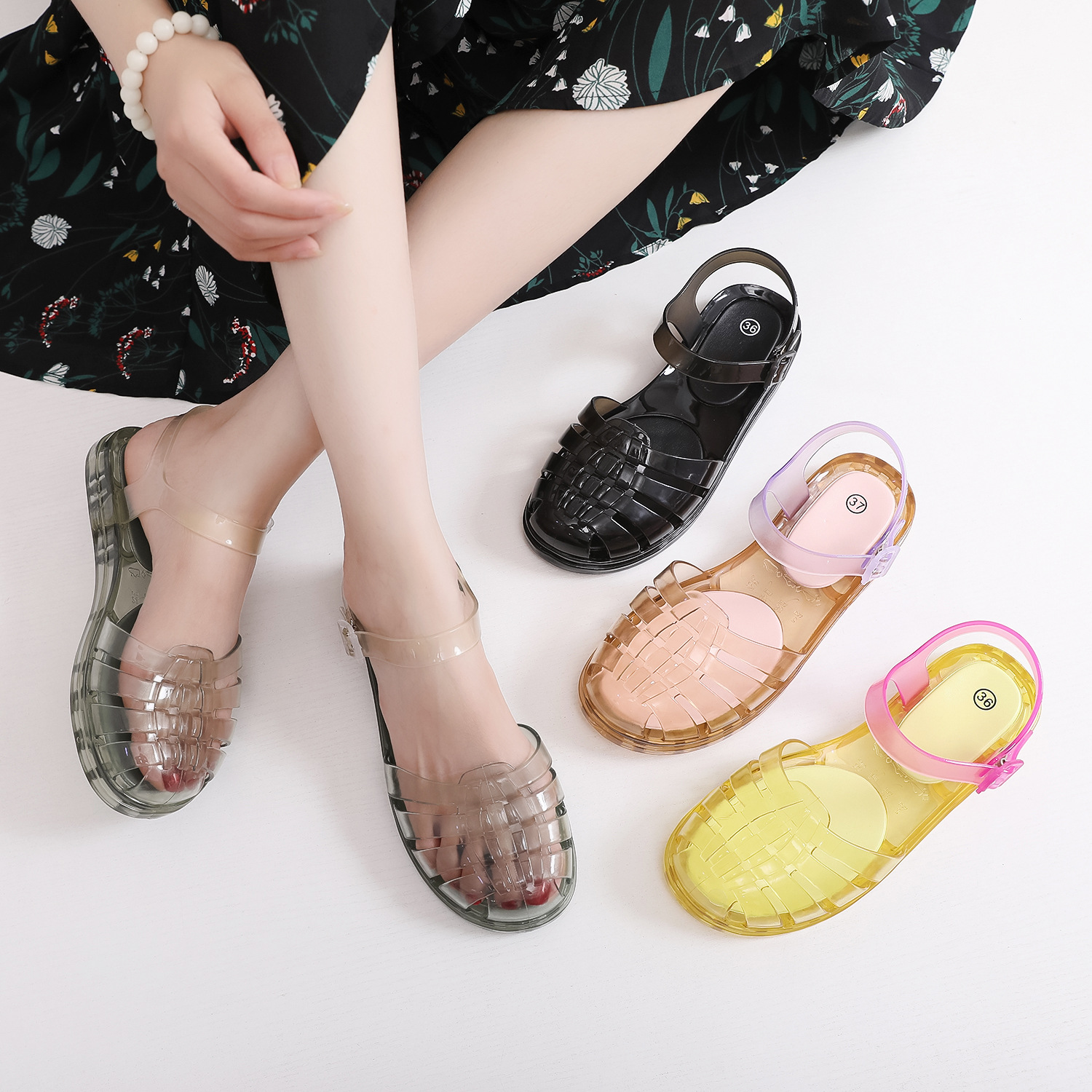 Women's Fashion Hollowed-out Beach Flat Sandals foto 2