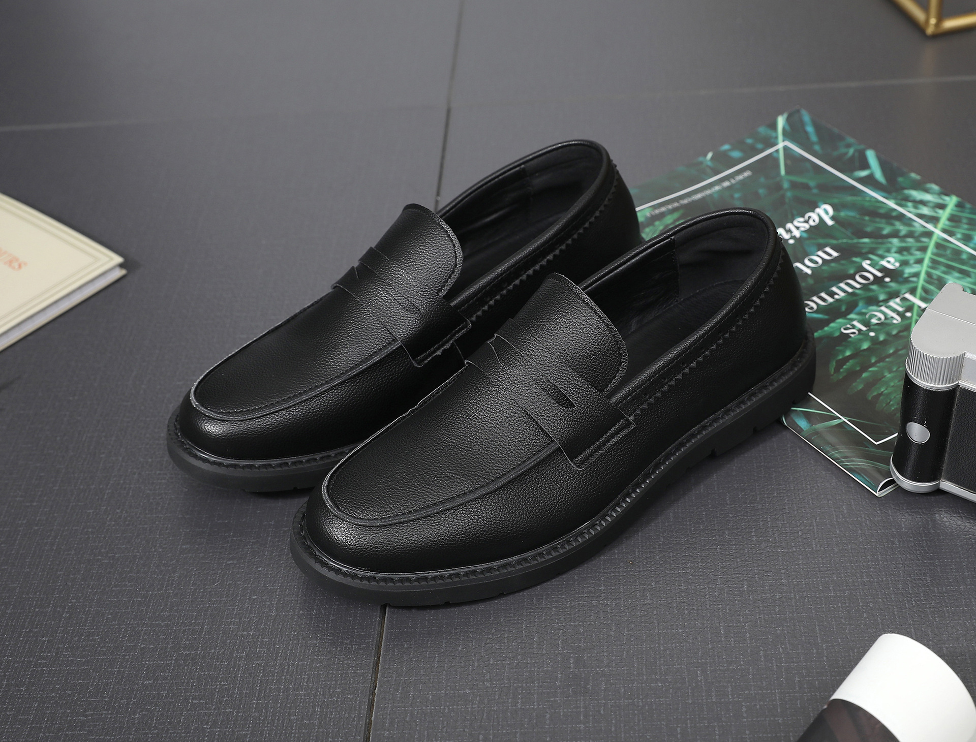 New Ultra-soft Men's Driving Casual Leather Korean Retro Slip-on Business Shoes foto 5