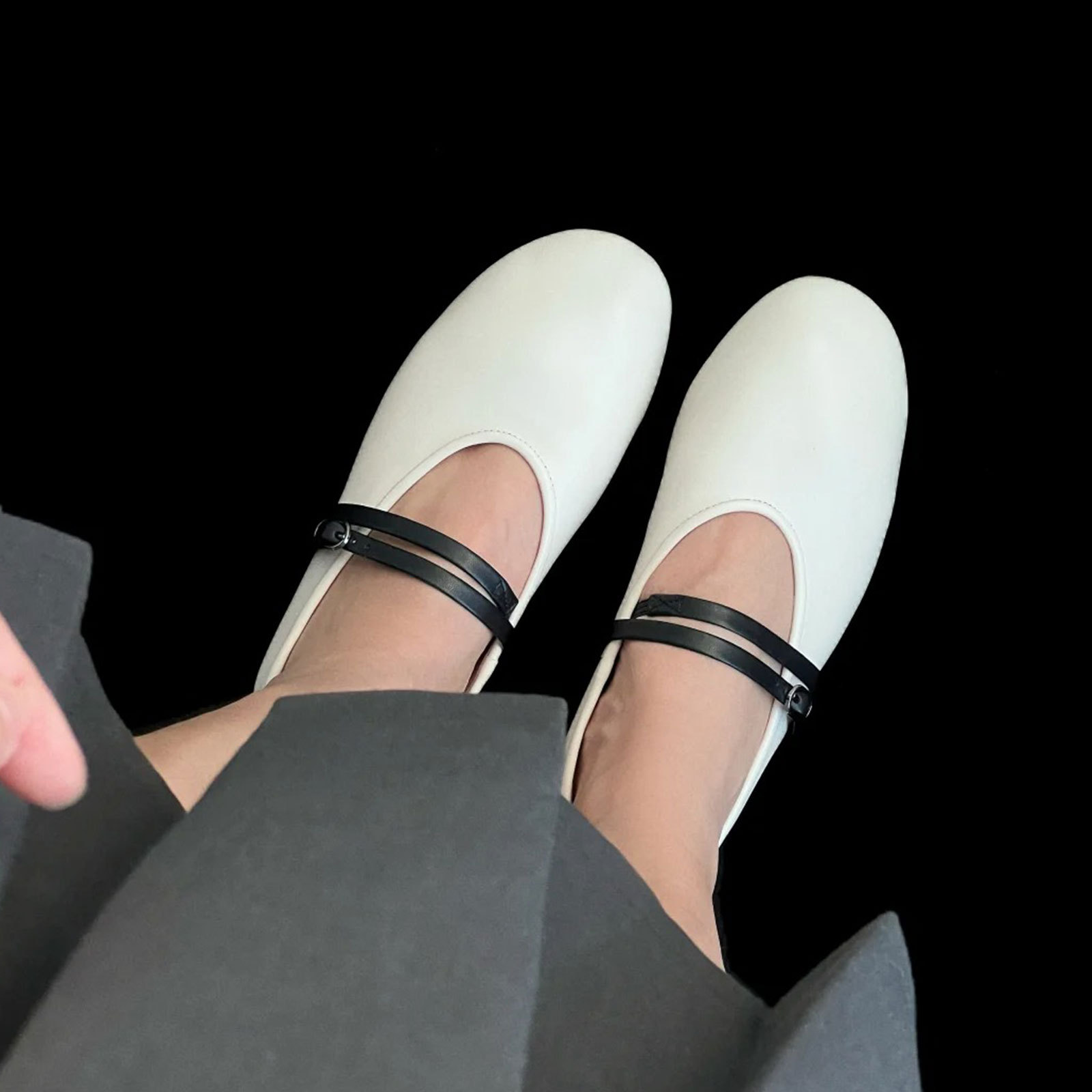 Soft Retro Grandma Shoes Round Toe Shallow Mouth Versatile Mary Jane Shoes foto 2