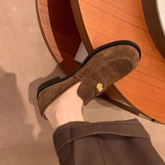 Round-toe Small Gold Coin Loafers British-style Leather Slip-ons foto 2
